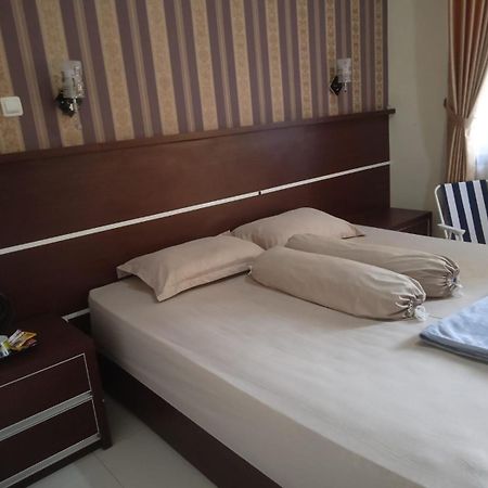 Riki Guesthouse Syari'Ah Jepara Eksteriør billede