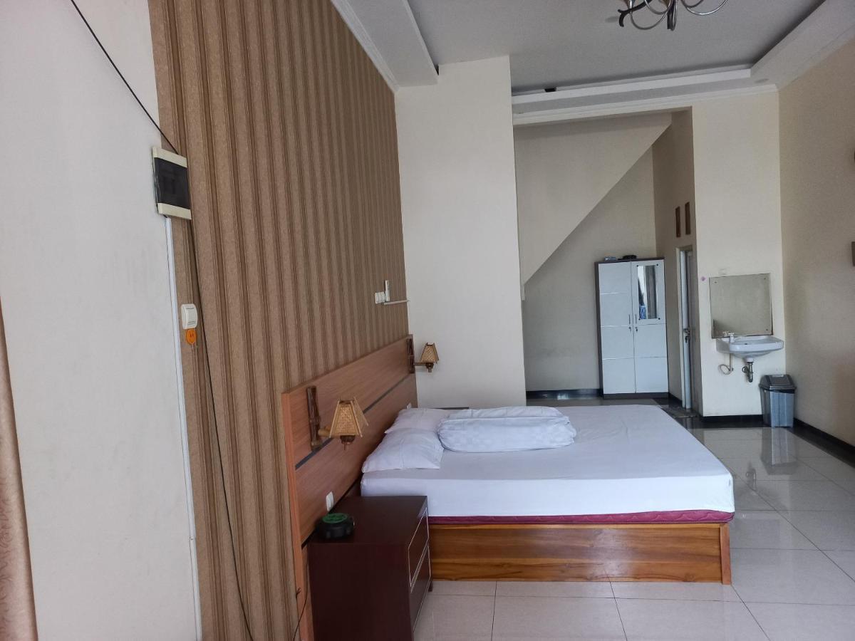 Riki Guesthouse Syari'Ah Jepara Eksteriør billede