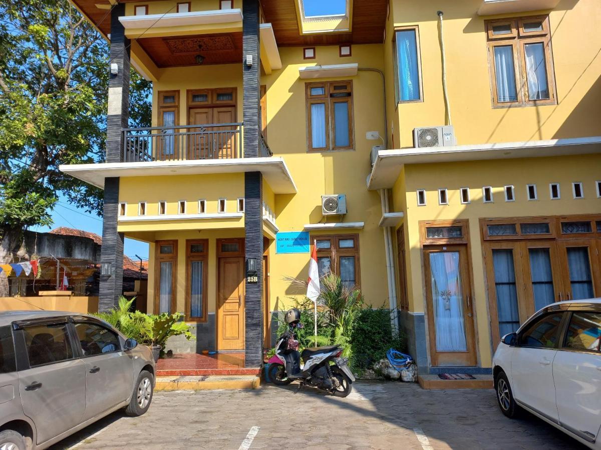 Riki Guesthouse Syari'Ah Jepara Eksteriør billede