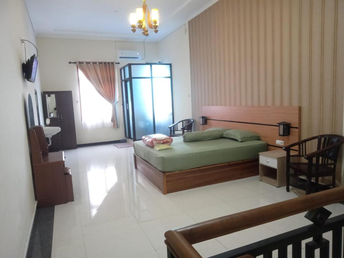 Riki Guesthouse Syari'Ah Jepara Eksteriør billede