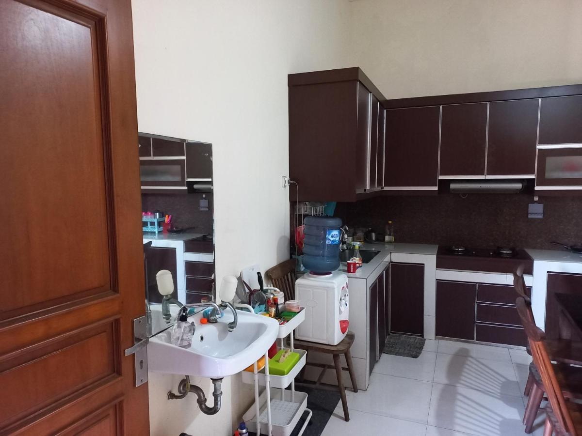 Riki Guesthouse Syari'Ah Jepara Eksteriør billede